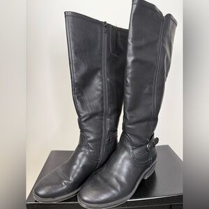 Baretraps Womens Nena Flat Heel Riding Boots